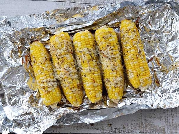 Parmesan Garlic Grilled Corn on the Cob