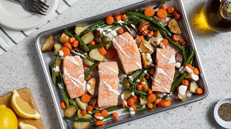 Sheet Pan Salmon with Roasted Vegetables 