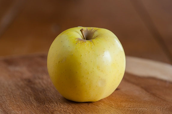 Golden Delicious Apple